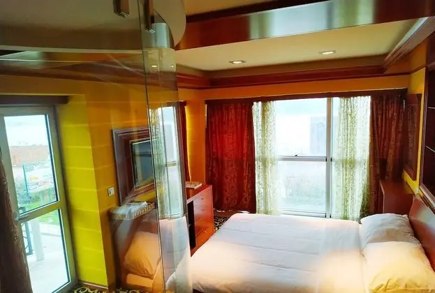 Luxury Tek Büyük Yataklı Oda