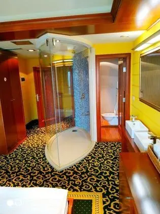 Luxury Tek Büyük Yataklı Oda