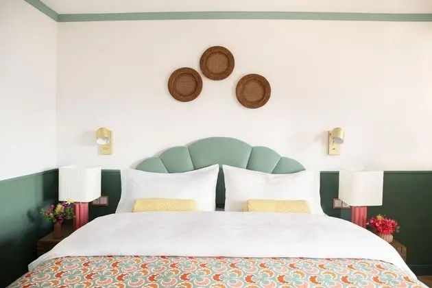 Tek Büyük Yataklı Oda, Balkon