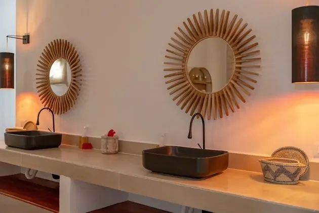Luxury Dört Kişilik Oda, 1 Yatak Odası, Balkon, Kısmi Deniz Manzarası