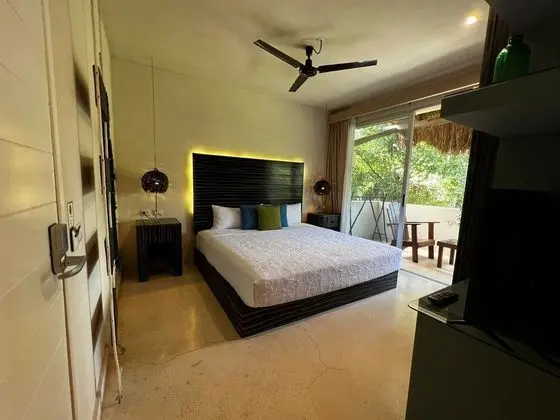 Copal Junior  Suite