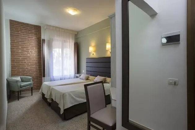 Classic Tek Büyük Yataklı Oda, Balkon, Şehir Manzaralı