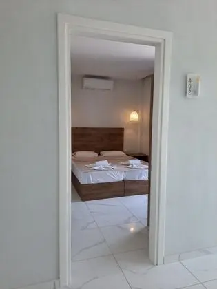Basic Tek Büyük Yataklı Oda