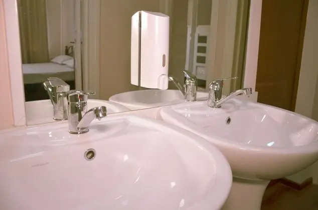 Ortak Ranzalı Oda, Sadece kadınlar için (6 beds)