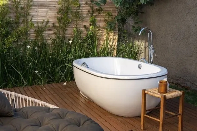 Design Ev, 1 Büyük (Queen) Boy Yatak ve Çekyat, Mutfak, Bahçe Manzaralı