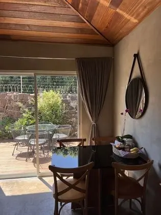 Odada yemek servisi