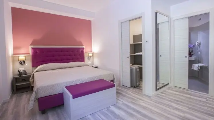 Tek Büyük veya İki Ayrı Yataklı Oda