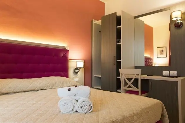 Tek Büyük veya İki Ayrı Yataklı Oda