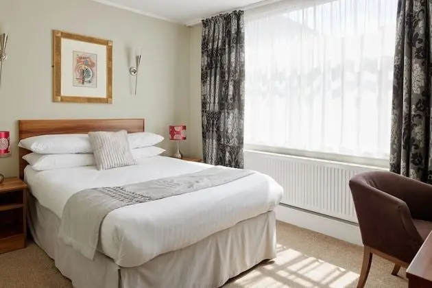 Standard Tek Büyük Yataklı Oda