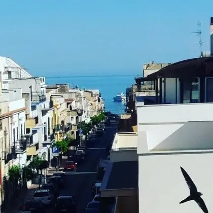 Deluxe Üç Kişilik Oda, Kısmi Deniz Manzaralı