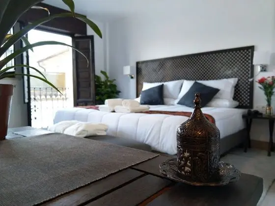 Junior Süit, Balkon (Alhambra view and Cinema)