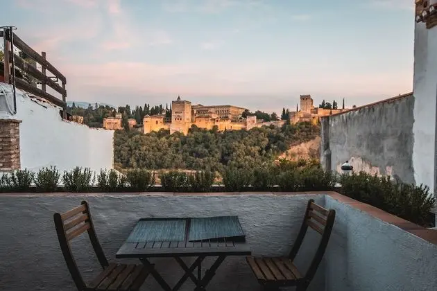 Junior Süit, Teras (Alhambra view)