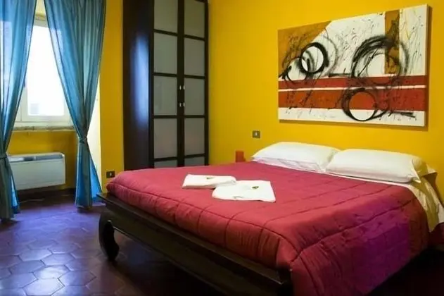 Üç Kişilik Oda (External Private Bathroom)