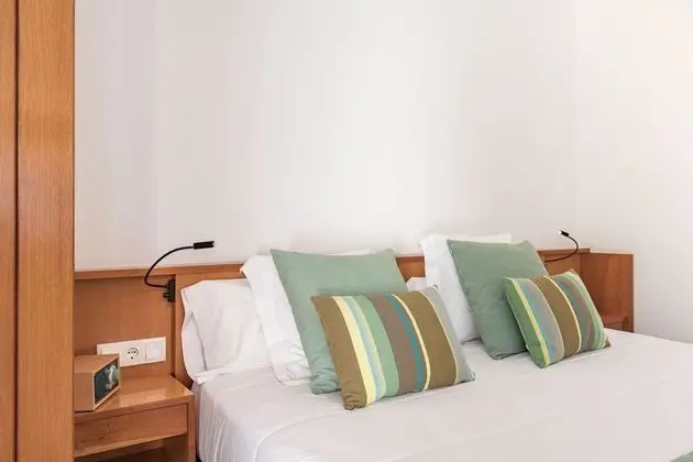 Büyük Yataklı Tek Kişilik Oda, Deniz Manzaralı