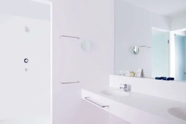 Tek Büyük Yataklı Oda, Deniz Manzaralı