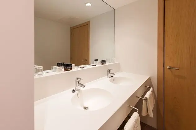 Tek Büyük Yataklı Oda, Deniz Manzaralı