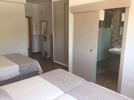 Tek Büyük veya İki Ayrı Yataklı Oda