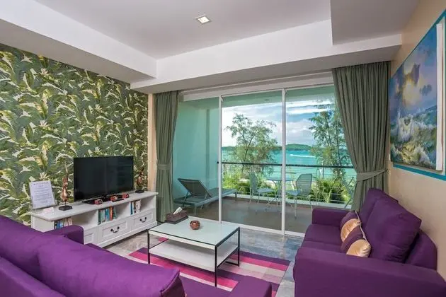 Deluxe Oceanfront Premier Two-Bedroom Suite