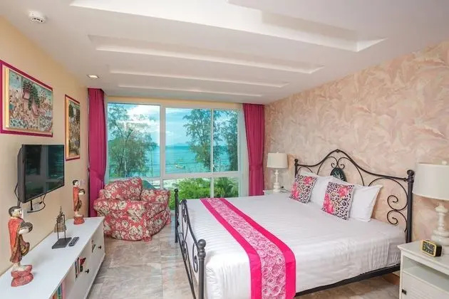Oceanfront Premier Two-Bedroom Suite