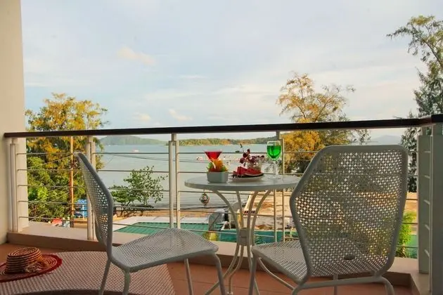 Oceanfront Premier Two-Bedroom Suite