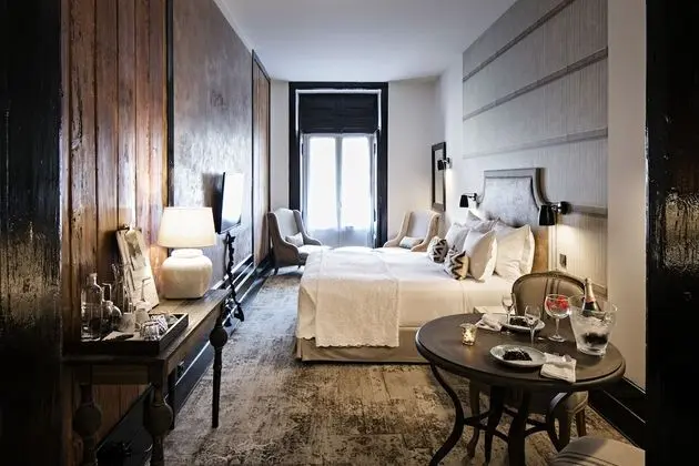 Deluxe Süit (Square View)