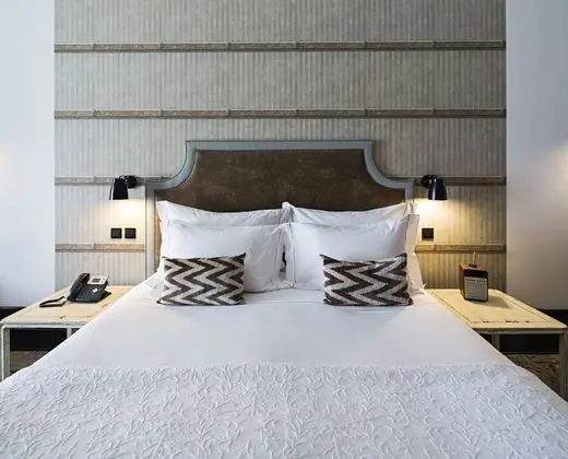 Deluxe Süit (Square View)