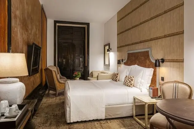 Deluxe Süit (Square View)