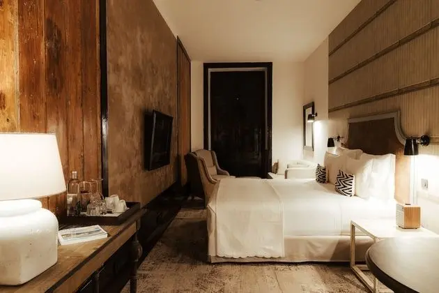 Deluxe Süit (Square View)