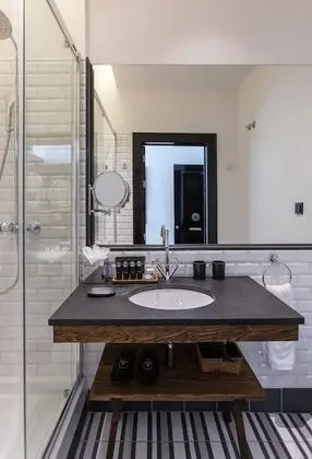 Deluxe Süit (Square View)