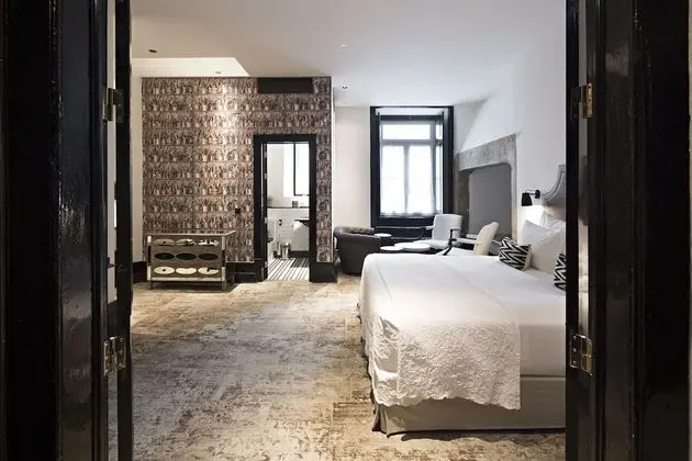 Deluxe Üç Kişilik Oda (Interior Patio View)