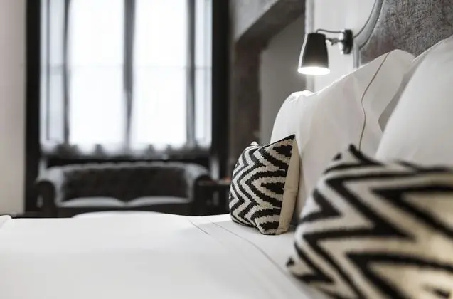 Deluxe Üç Kişilik Oda (Interior Patio View)