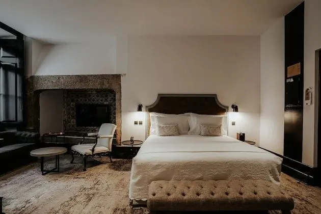 Deluxe Üç Kişilik Oda (Interior Patio View)