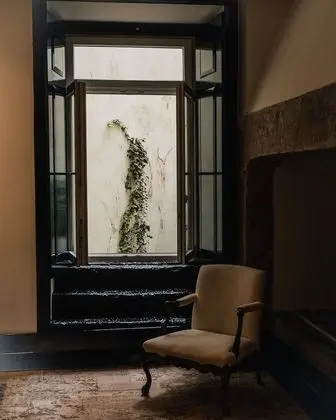 Deluxe Üç Kişilik Oda (Interior Patio View)