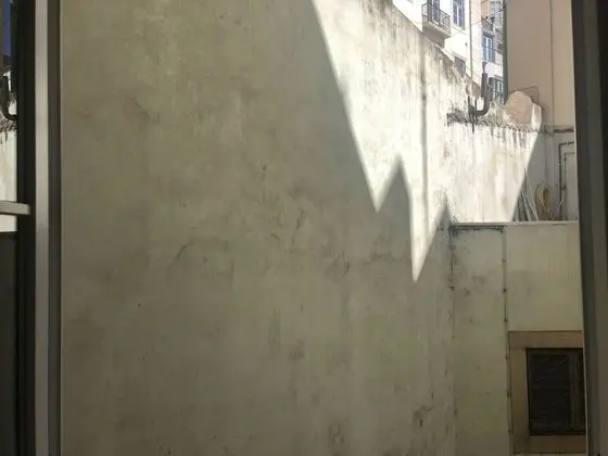 Deluxe Üç Kişilik Oda (Interior Patio View)