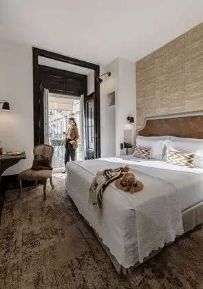 Mini Deluxe (Square View)