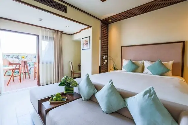 Rooftop Jacuzzi Suite