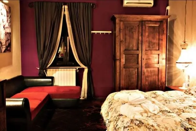 Standard Tek Büyük Yataklı Oda