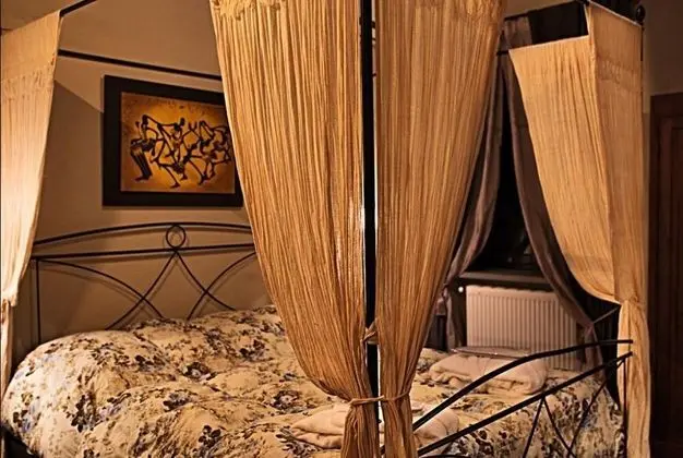 Standard Tek Büyük Yataklı Oda