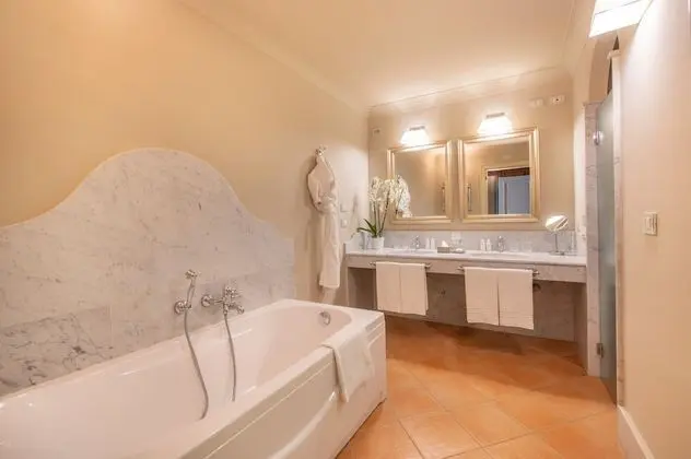 Junior Süit, Bahçe Manzaralı