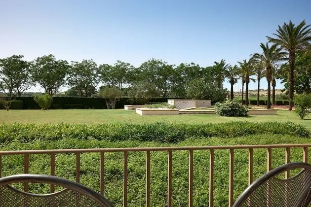 Junior Süit, Bahçe Manzaralı