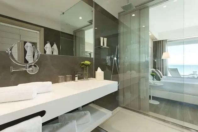 Deluxe Tek Büyük Yataklı Oda, Deniz Manzaralı