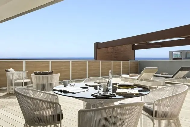 Süit (Sundeck)