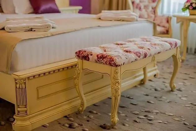 Deluxe Tek Büyük Yataklı Oda, 1 Büyük (Queen) Boy Yatak, Havuz Manzaralı