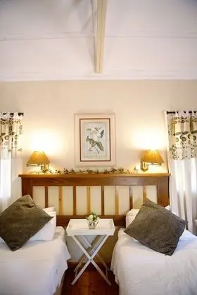 Luxury Tek Büyük veya İki Ayrı Yataklı Oda, 1 Yatak Odası, Bahçe Manzaralı