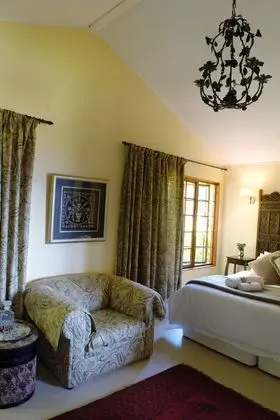 Luxury Tek Büyük veya İki Ayrı Yataklı Oda, 1 Yatak Odası, Bahçe Manzaralı