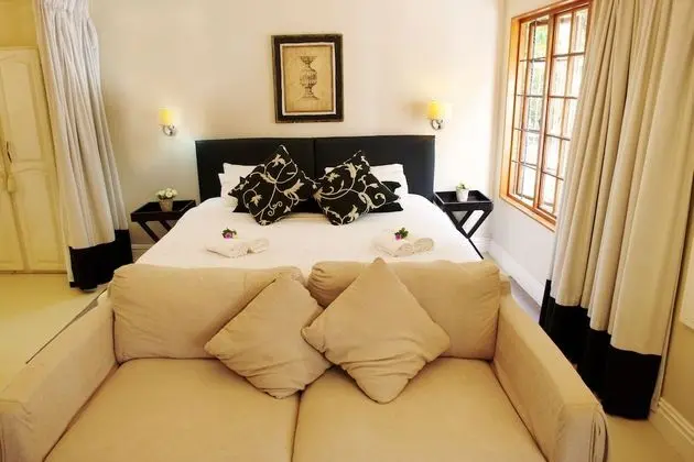 Luxury Tek Büyük veya İki Ayrı Yataklı Oda, 1 Yatak Odası, Bahçe Manzaralı