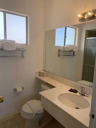 Basic Tek Büyük Yataklı Oda