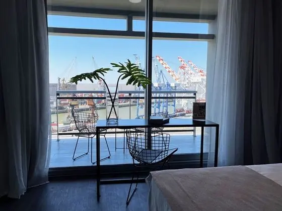 Stüdyo, Nehir Manzaralı