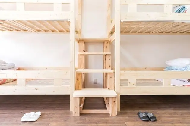 Ortak Ranzalı Oda, Karma Ranzalı Oda