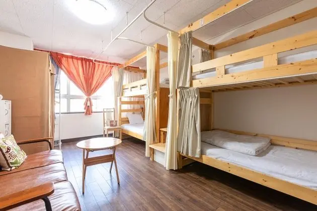 Ortak Ranzalı Oda, Sadece kadınlar için